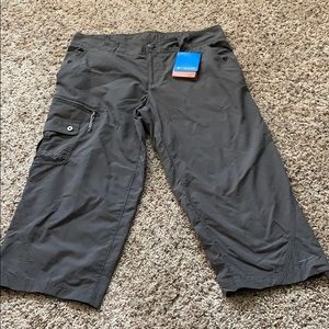 Columbia Size 8 Capri Omni Dry and Omni Shade Pant
